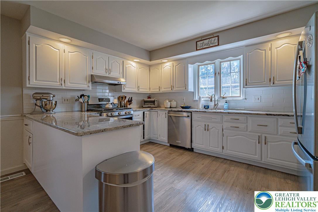 5433 Snowdrift Road Orefield, PA 18069 - Photo 12 of 50 Gallery Image 12