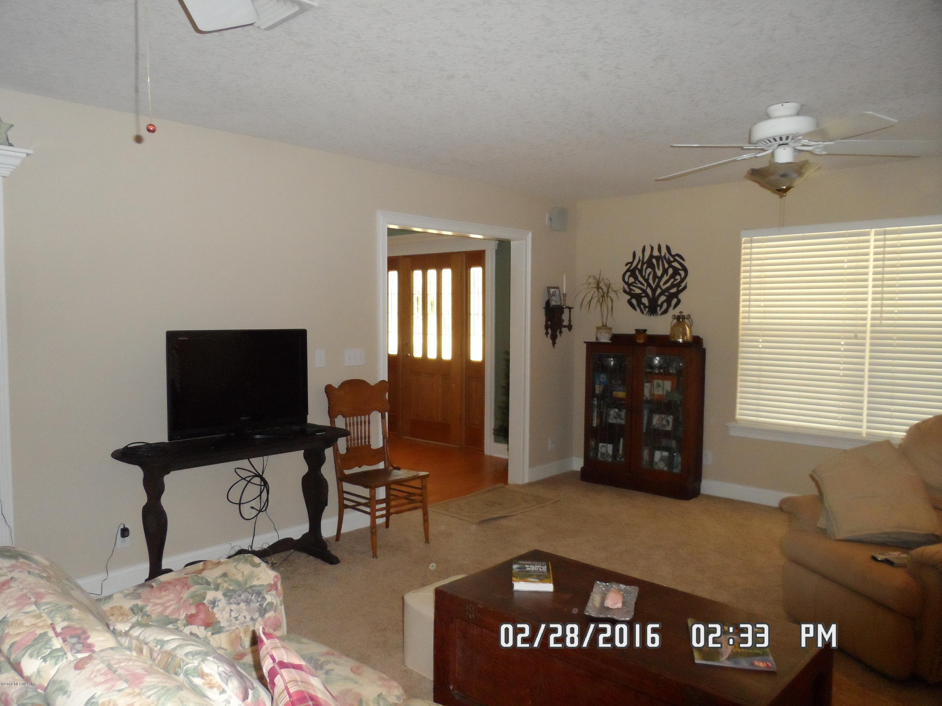 596 Stokes Landing Road Palatka, FL 32177 - Photo 27 of 67 LivingRoom4