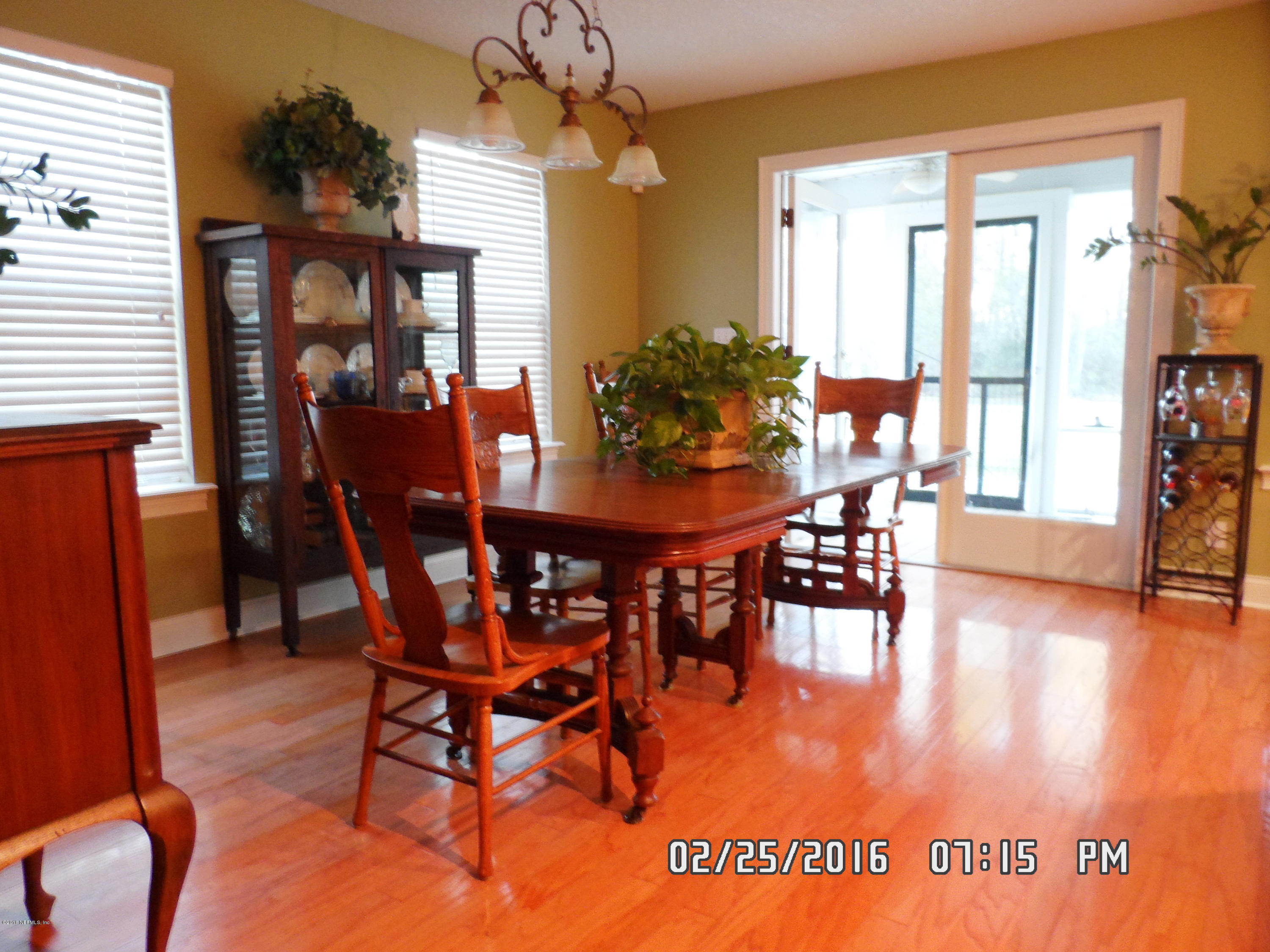 596 Stokes Landing Road Palatka, FL 32177 - Photo 29 of 67 Dining2