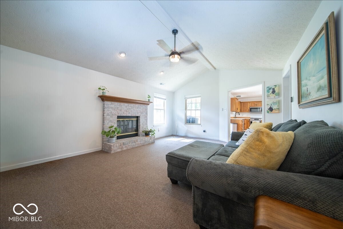 1662 Acorn Road Franklin, IN 46131 - Photo 7 of 26