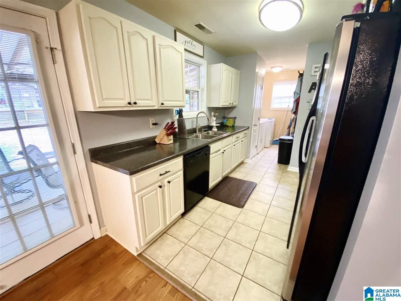 2720 Mt View Road Hayden, AL 35079 - Photo 9 of 28