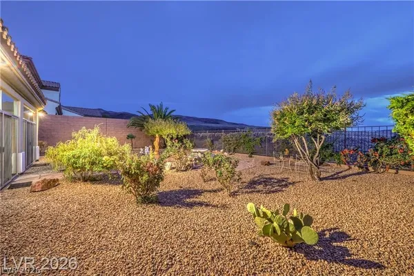 $815,000 | 2385 Luberon Drive, Henderson, NV 89044