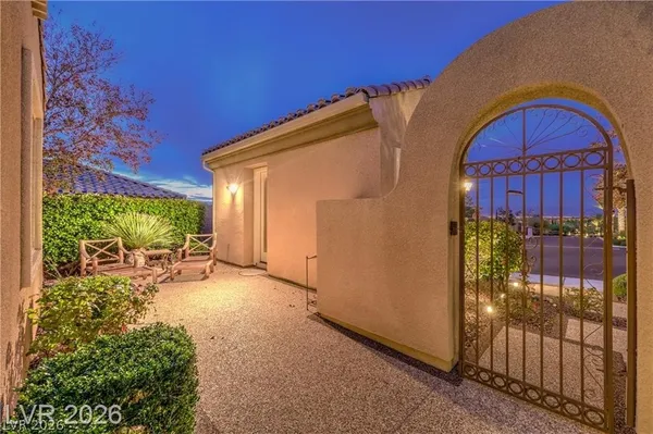 $815,000 | 2385 Luberon Drive, Henderson, NV 89044