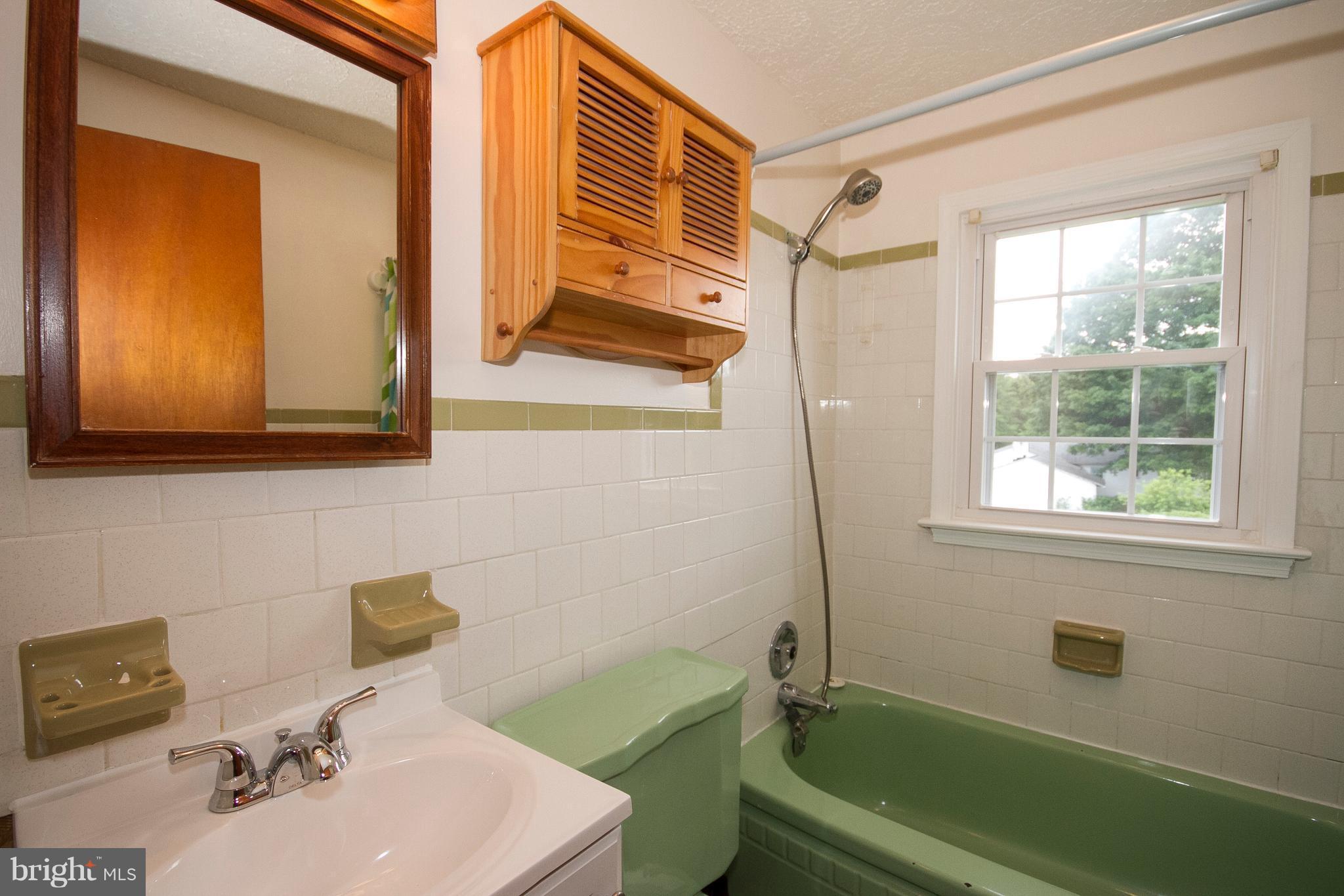 1407 Clearview Road Edgewood, MD 21040 - Photo 19 of 30 Bath