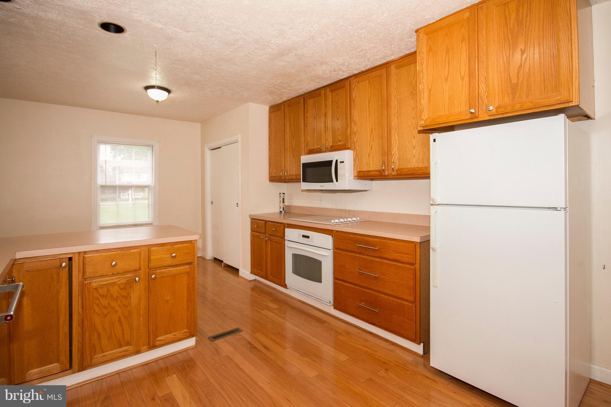 1407 Clearview Road Edgewood, MD 21040 - Photo 5 of 30 Kitchen