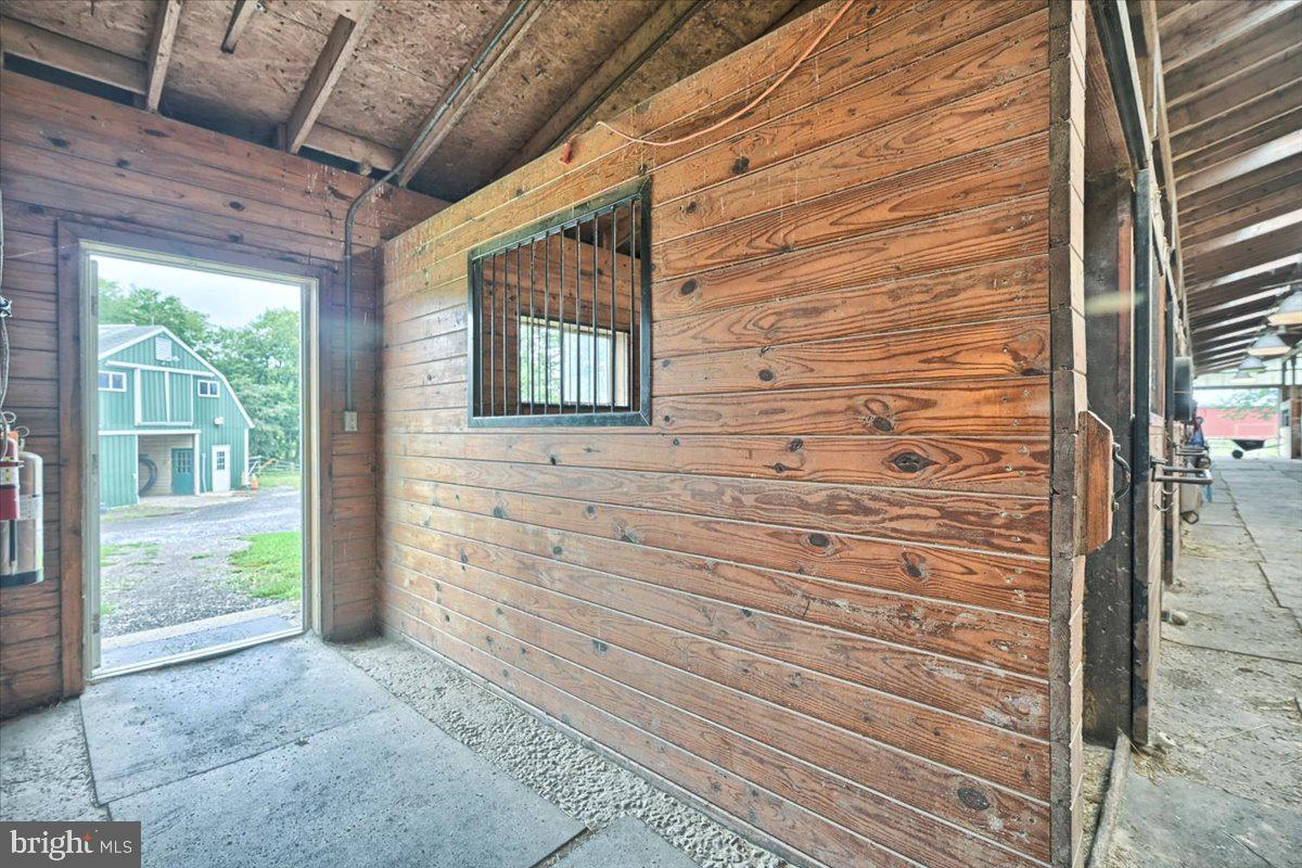 1299 Laudermilch Road Palmyra, PA 17078 - Photo 15 of 46 Gallery Image 15