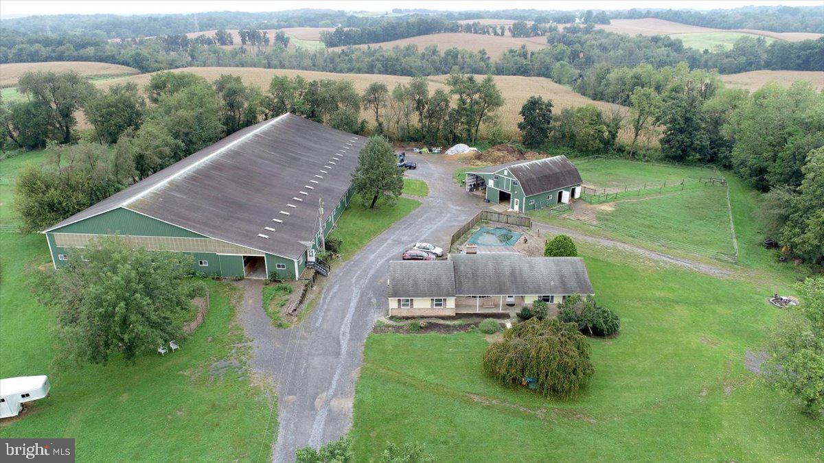 1299 Laudermilch Road Palmyra, PA 17078 - Photo 8 of 46 Gallery Image 8