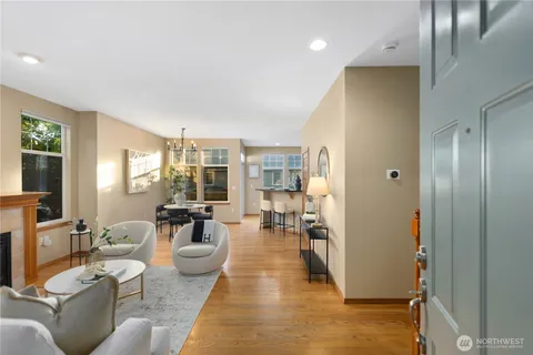 $750,000 | 460 226th Place Northeast, Sammamish, WA 98074