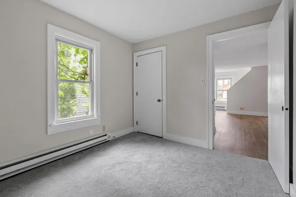 $1,800 | 2610 Dupont Avenue South, Unit 2, Minneapolis, MN 55408