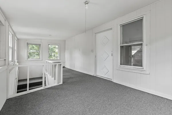 $1,800 | 2610 Dupont Avenue South, Unit 2, Minneapolis, MN 55408