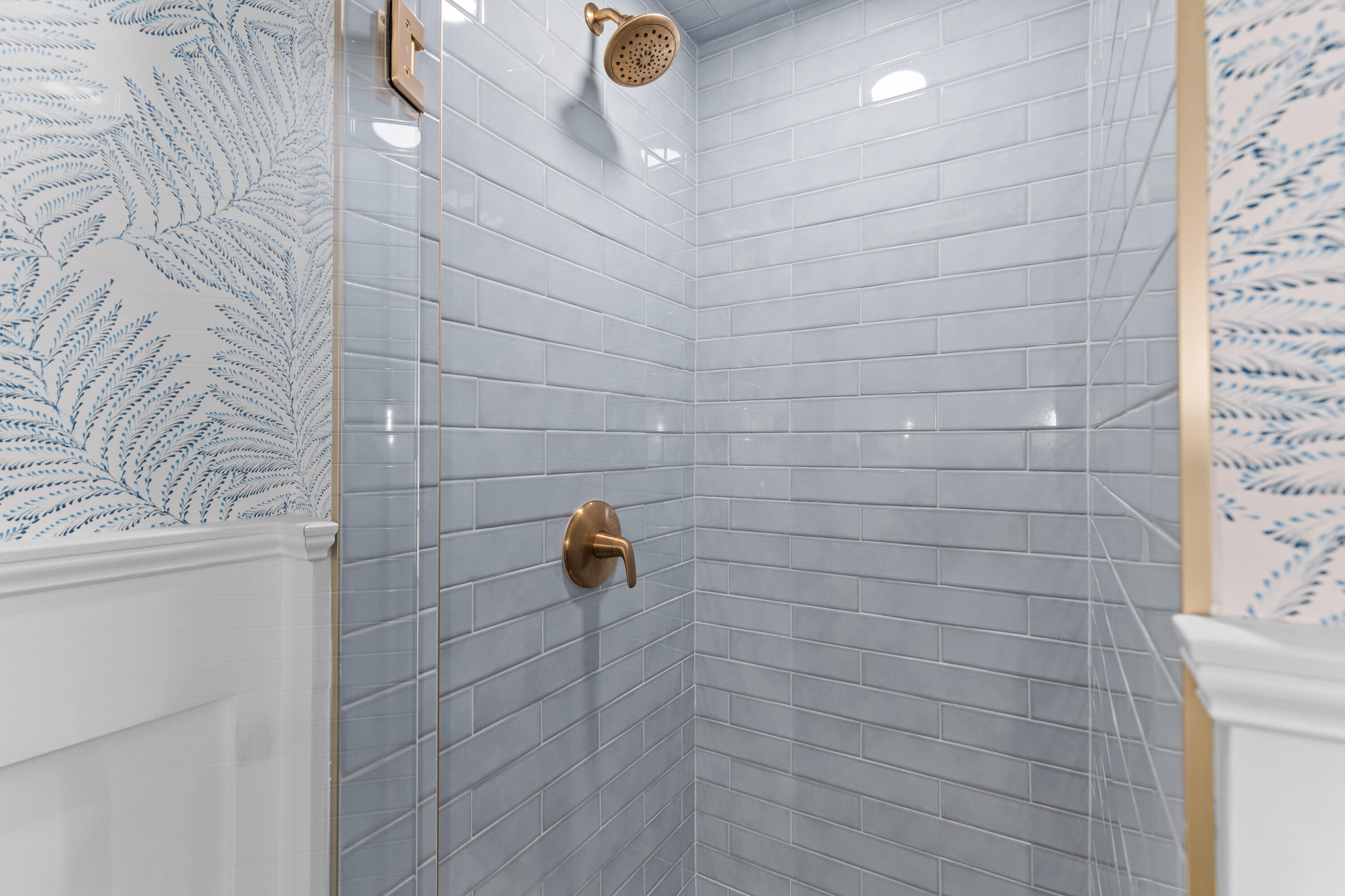 146 Broad Street, Unit B Charleston, SC 29401 - Photo 21 of 40 1G1A3345