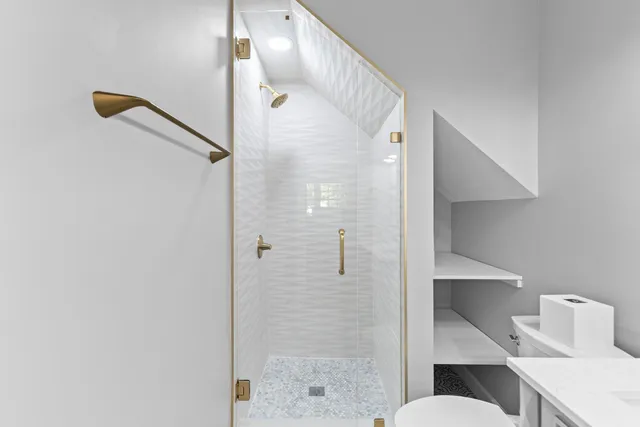 $8,000 | 146 Broad Street, Unit B, Charleston, SC 29401