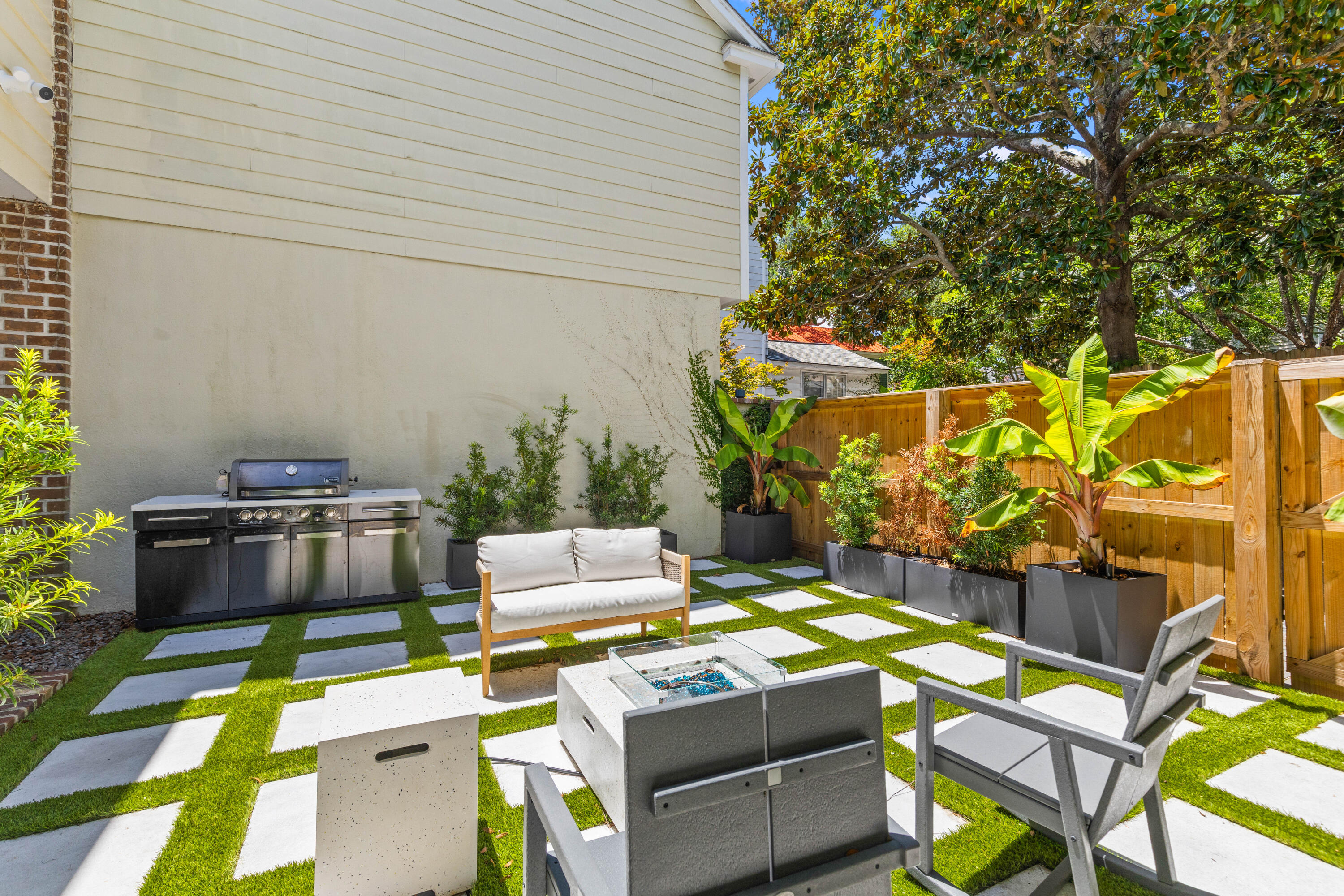 146 Broad Street, Unit B Charleston, SC 29401 - Photo 7 of 40 1G1A3450