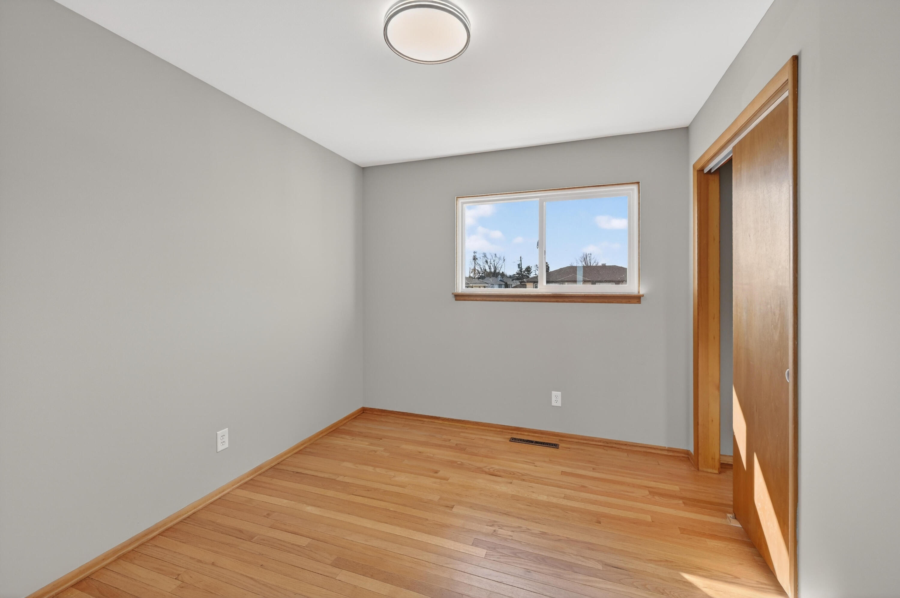 1006 West Ash Street Griffith, IN 46319 - Photo 14 of 25 a view of empty room with wooden floor