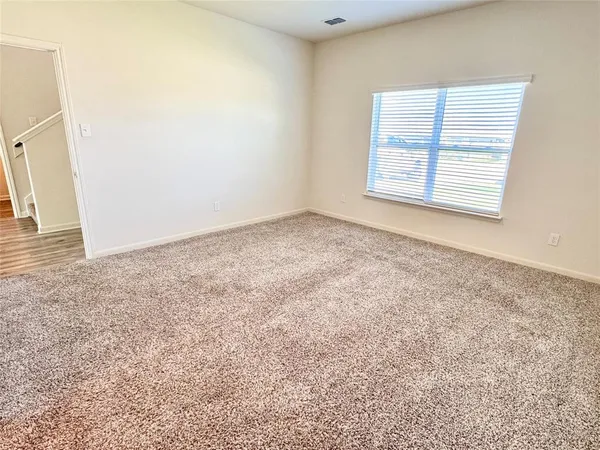 $2,195 | 2409 Stillwater Drive, Champaign, IL 61821