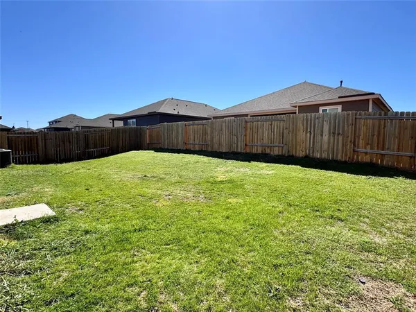 $2,195 | 2409 Stillwater Drive, Champaign, IL 61821