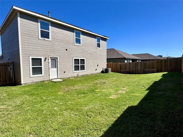 $2,195 | 2409 Stillwater Drive, Champaign, IL 61821