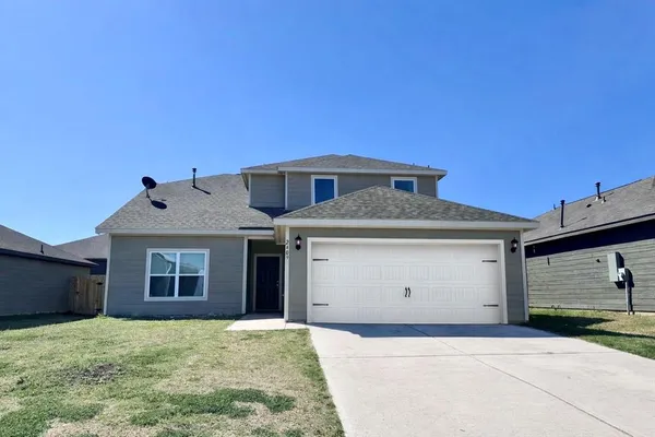 $2,195 | 2409 Stillwater Drive, Champaign, IL 61821