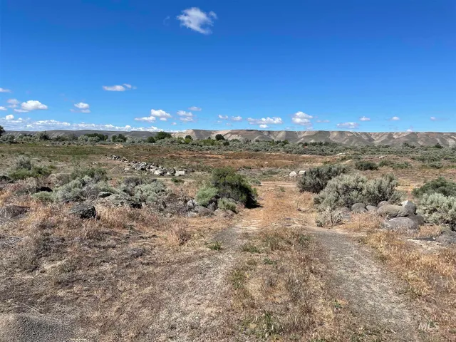 $70,000 | 2700 South 900 Street, Hagerman, ID 83332