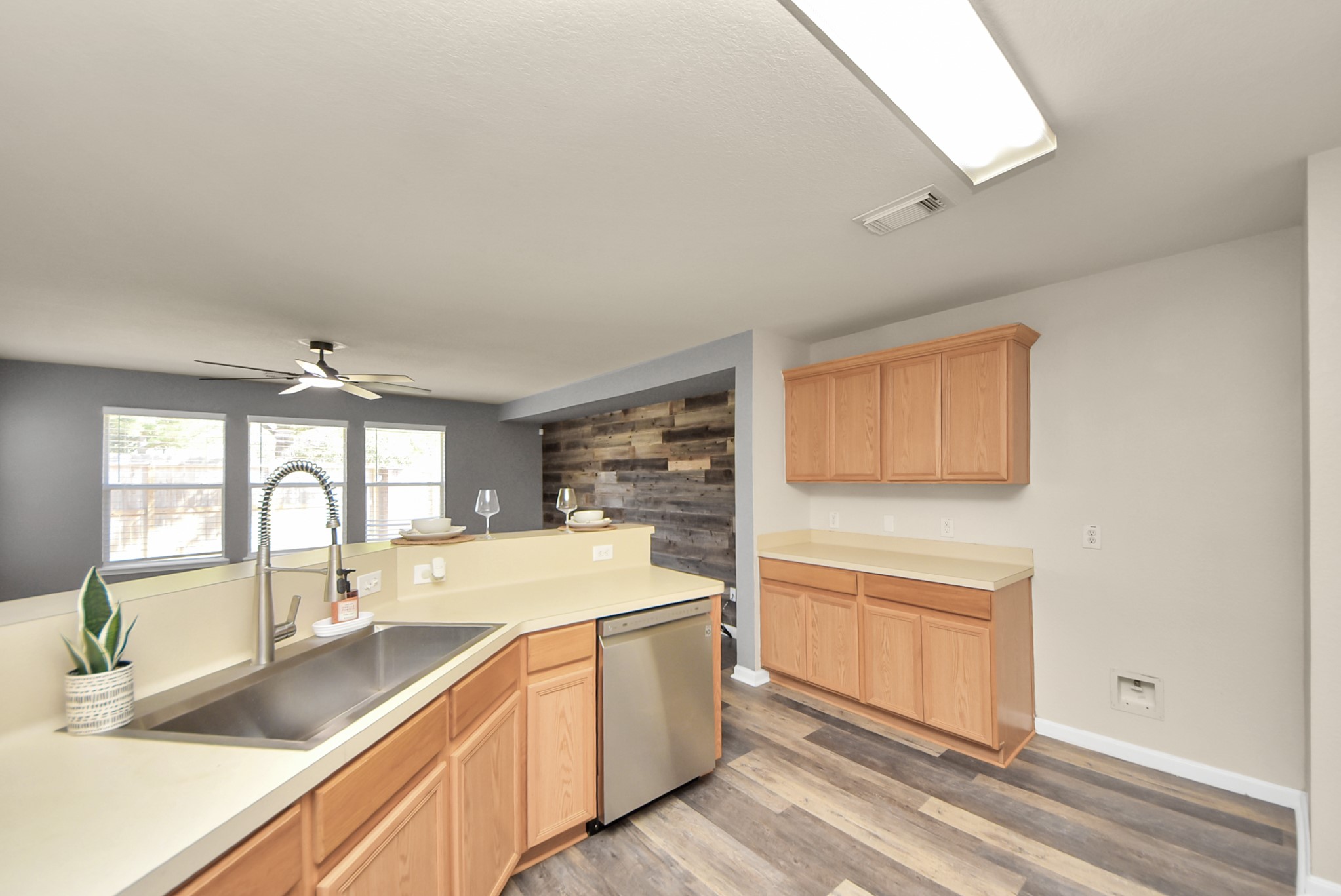 19730 Moose Cove Court Tomball, TX 77375 - Photo 12 of 38