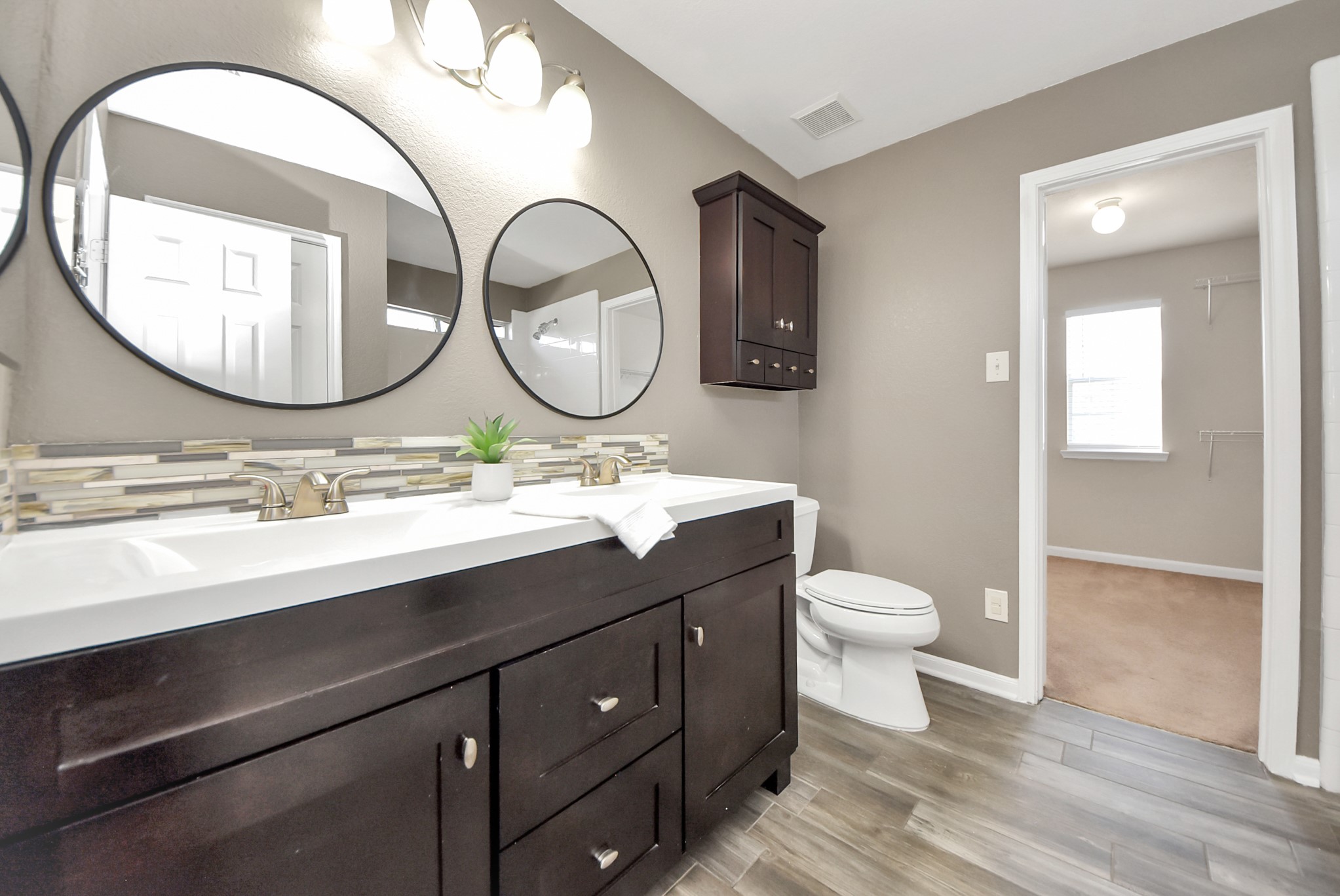 19730 Moose Cove Court Tomball, TX 77375 - Photo 22 of 38 Primary Bathroom