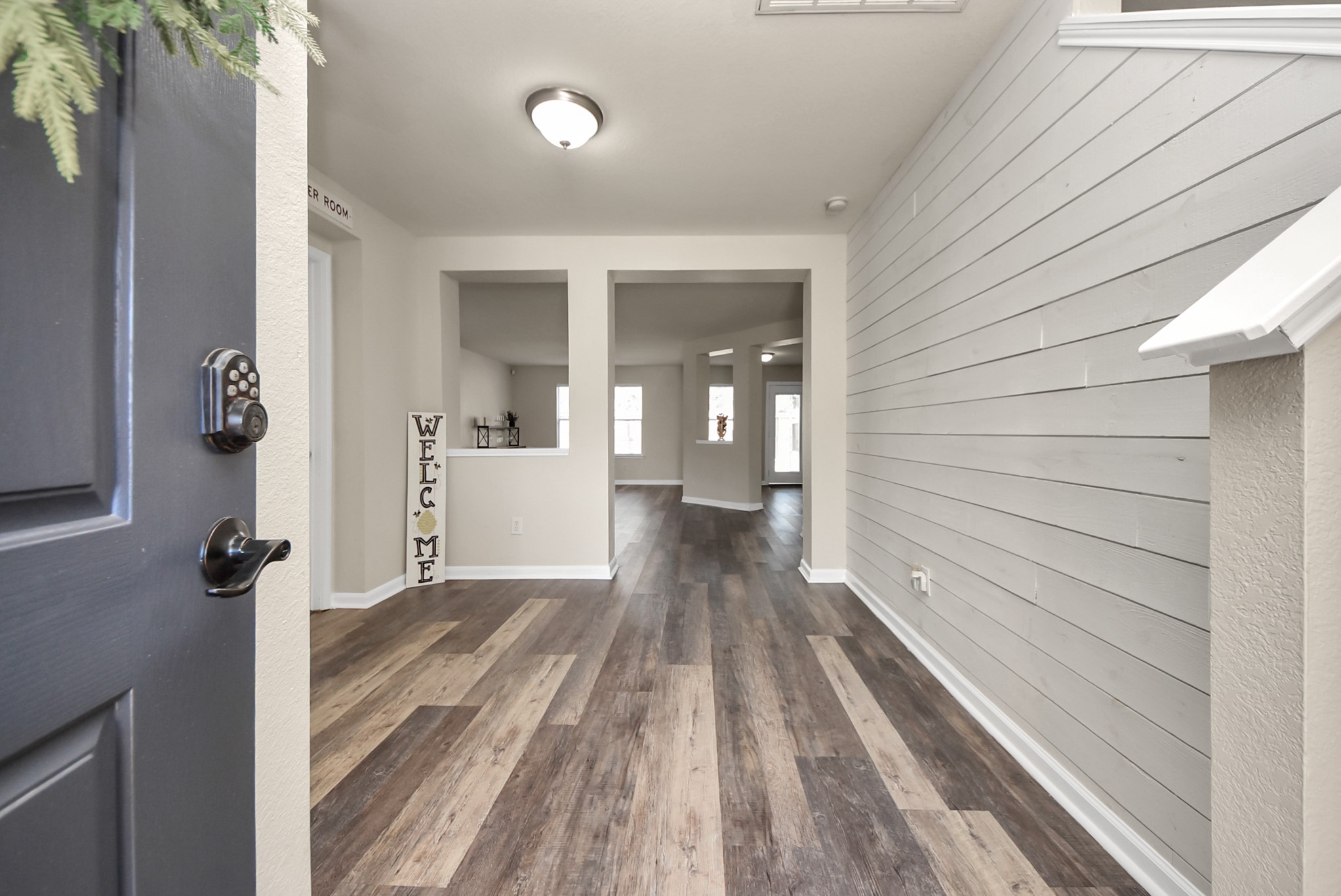 19730 Moose Cove Court Tomball, TX 77375 - Photo 4 of 38