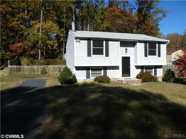 9106 Pepperidge Road Richmond, VA 23236 - Photo 1 of 10 Exterior Front