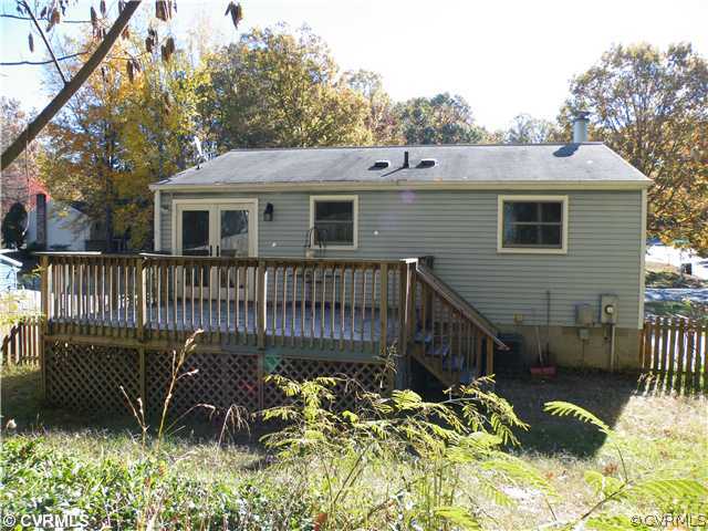 9106 Pepperidge Road Richmond, VA 23236 - Photo 10 of 10 Yard/Garden
