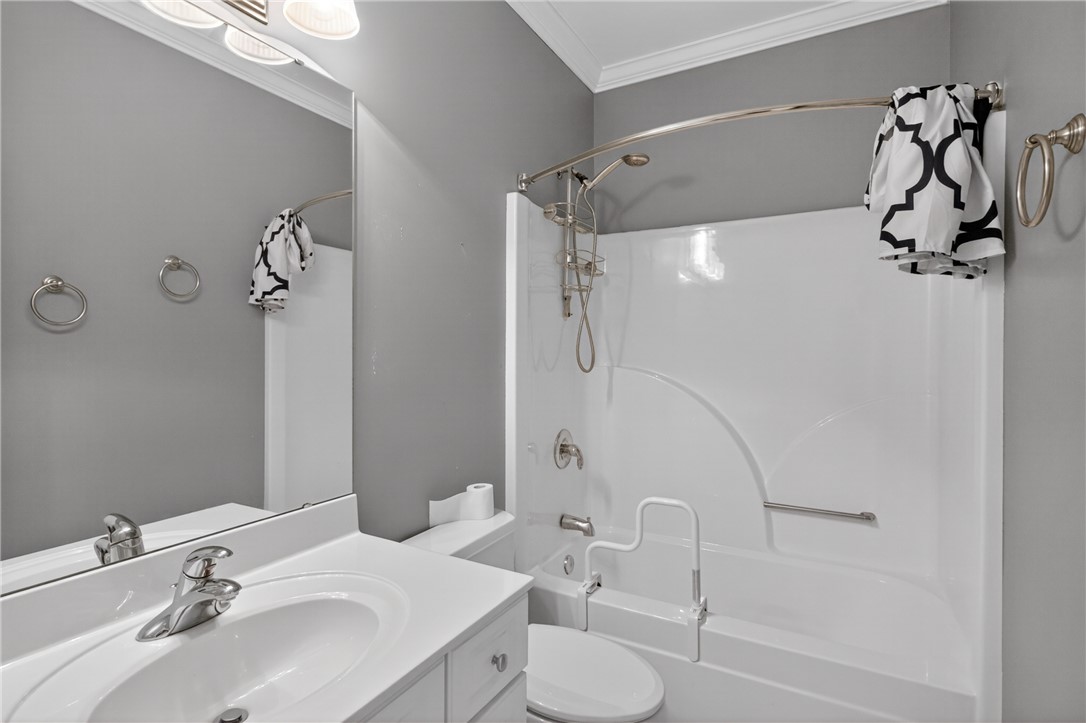 106 Newington Circle Anderson, SC 29621 - Photo 24 of 27 Bathroom 3