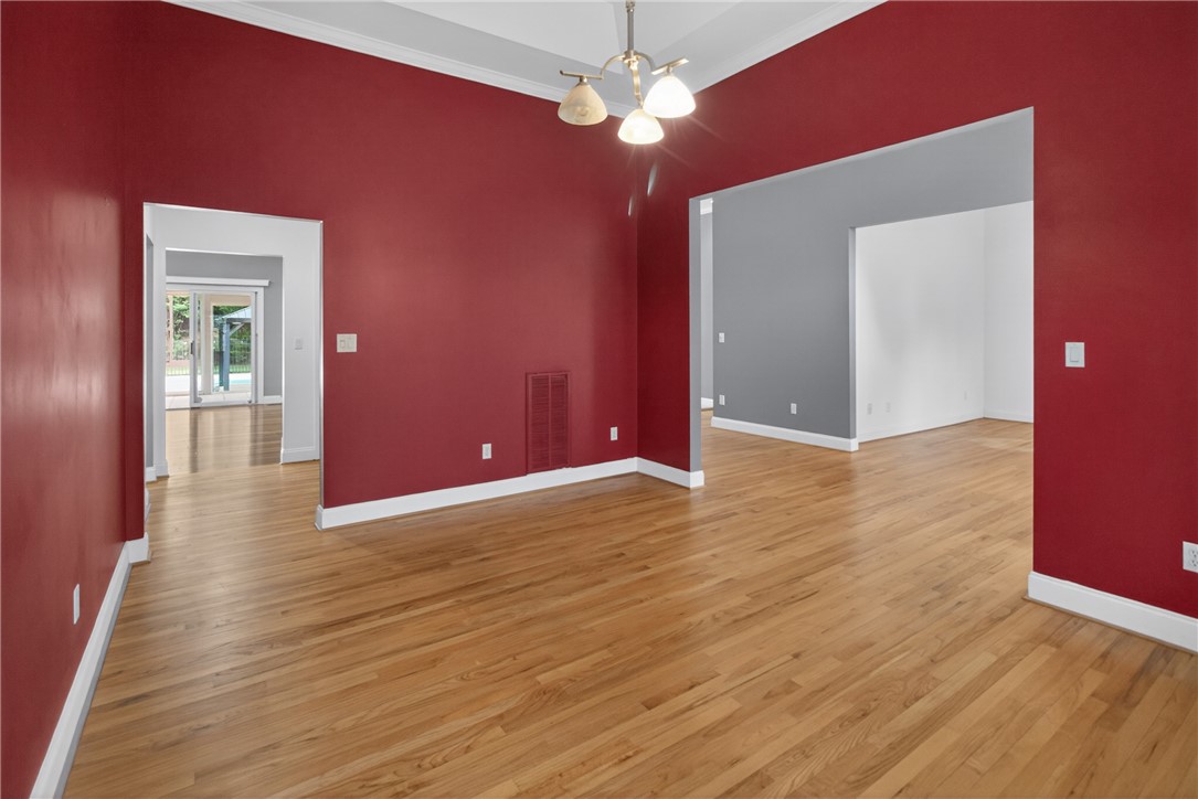 106 Newington Circle Anderson, SC 29621 - Photo 5 of 27 This inviting space features classic hardwood floors, perfect for a dynamic lifestyle.