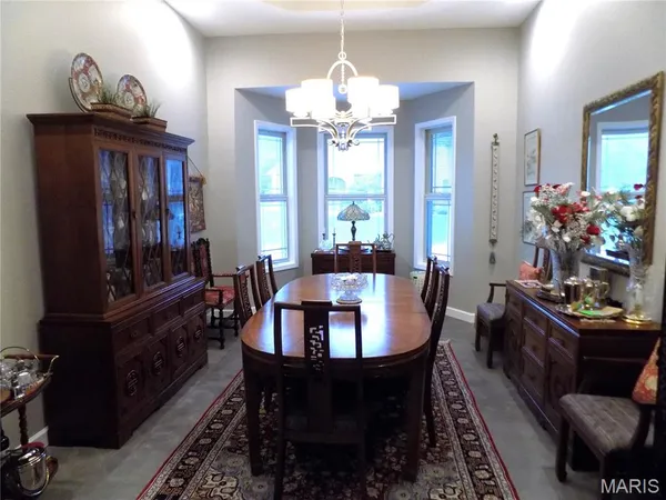 $698,500 | 1011 Carriage Lane, Rolla, MO 65401