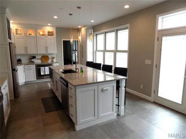 $698,500 | 1011 Carriage Lane, Rolla, MO 65401