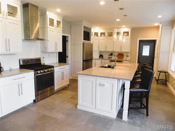 $698,500 | 1011 Carriage Lane, Rolla, MO 65401