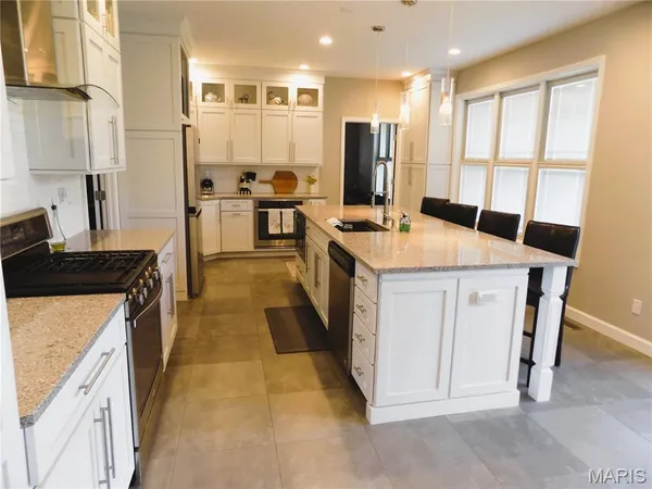 $698,500 | 1011 Carriage Lane, Rolla, MO 65401