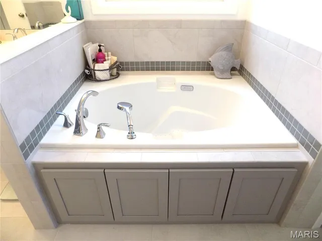 $724,900 | 1011 Carriage Lane, Rolla, MO 65401