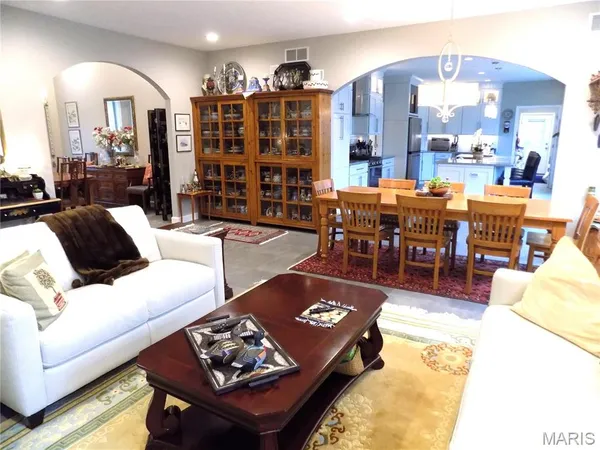 $698,500 | 1011 Carriage Lane, Rolla, MO 65401