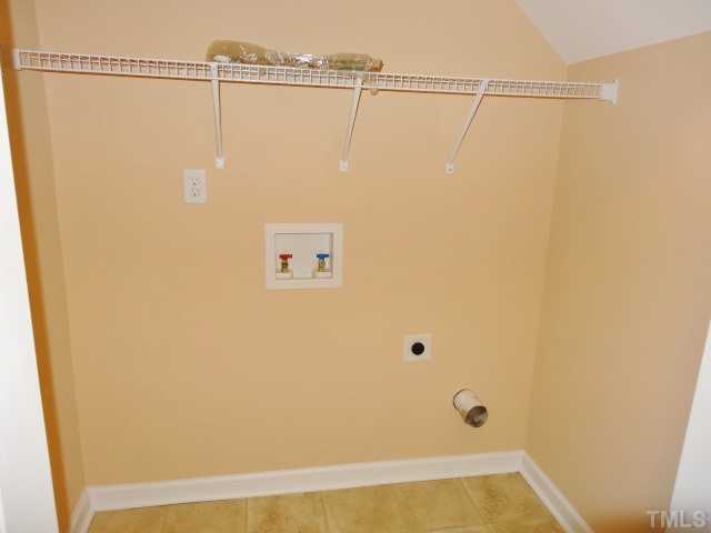 2867 Filbert Street Raleigh, NC 27610 - Photo 5 of 15 Gallery Image 5