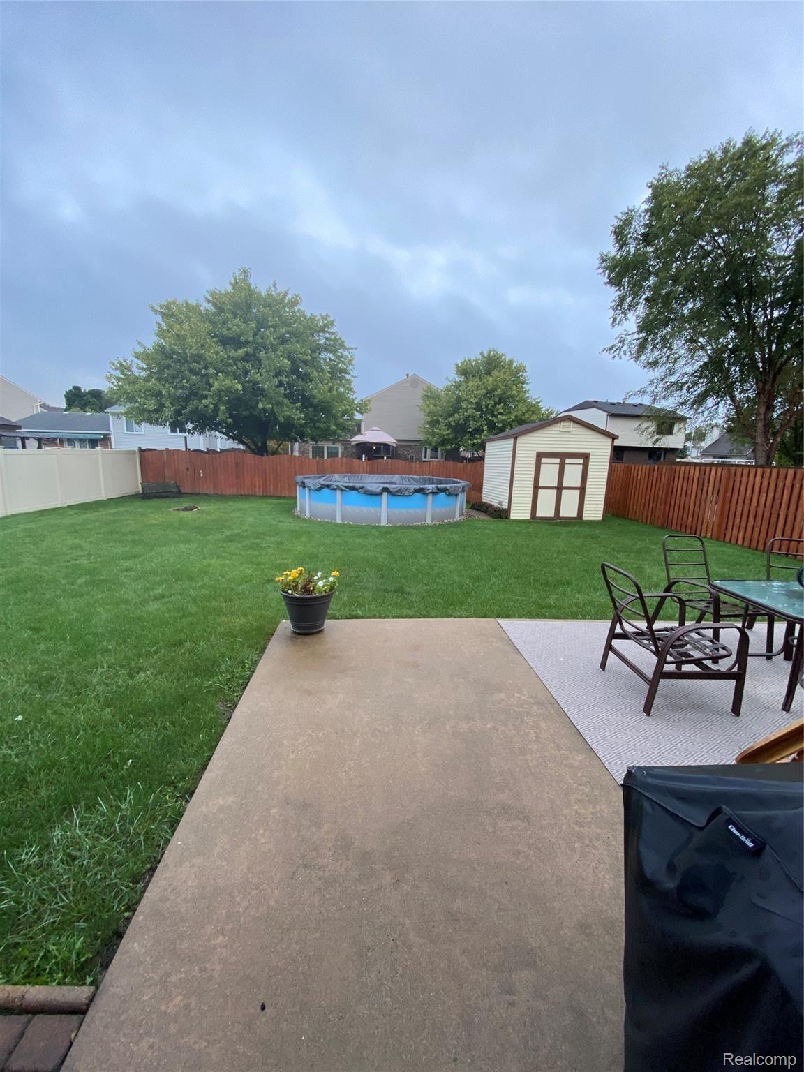 24837 Pheasant Run Road Flat Rock, MI 48134 - Photo 3 of 25 5D51DA7C-8357-4C92-870A-EA31FE2D648C.jpeg