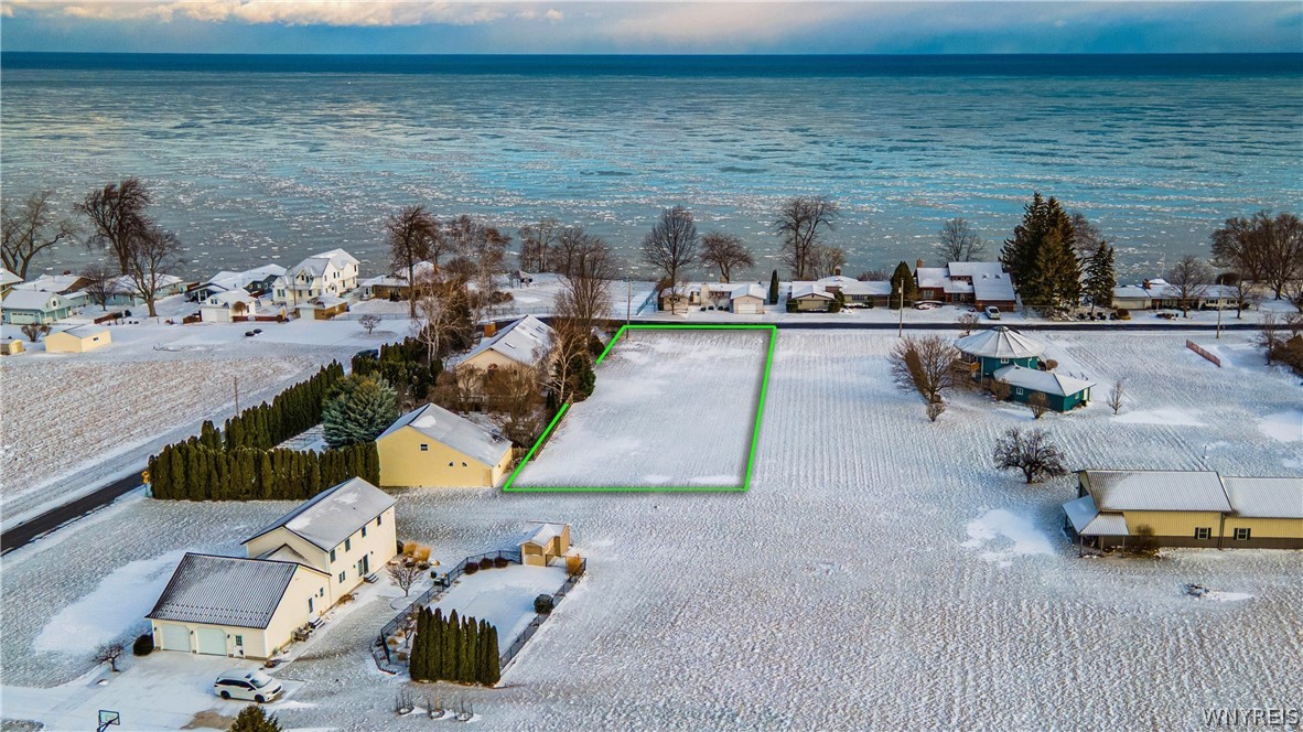 5576 W Bluff Newfane, NY 14126 - Photo 2 of 15