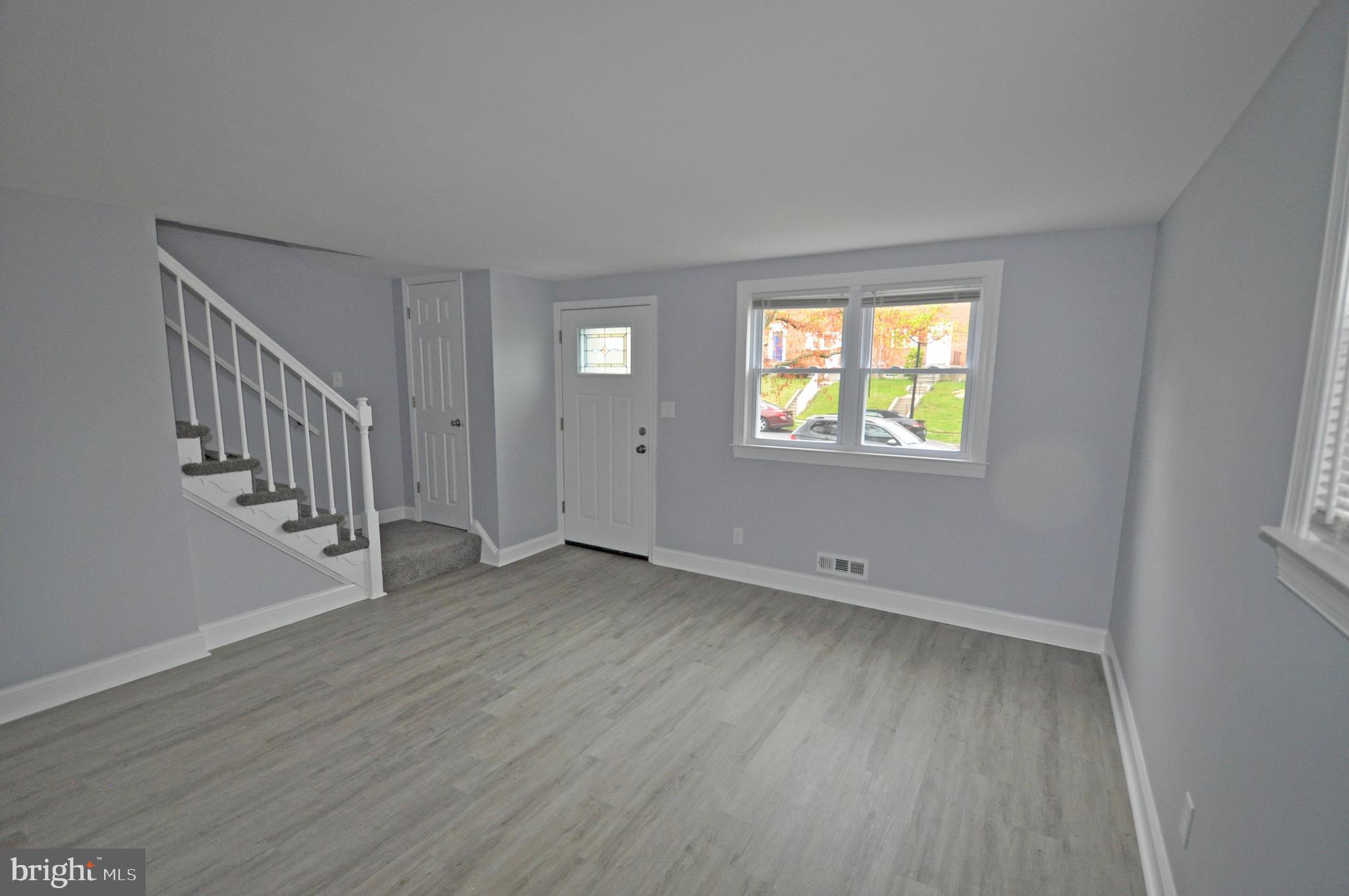 1335 Kenton Road Baltimore, MD 21234 - Photo 14 of 49 Living Room