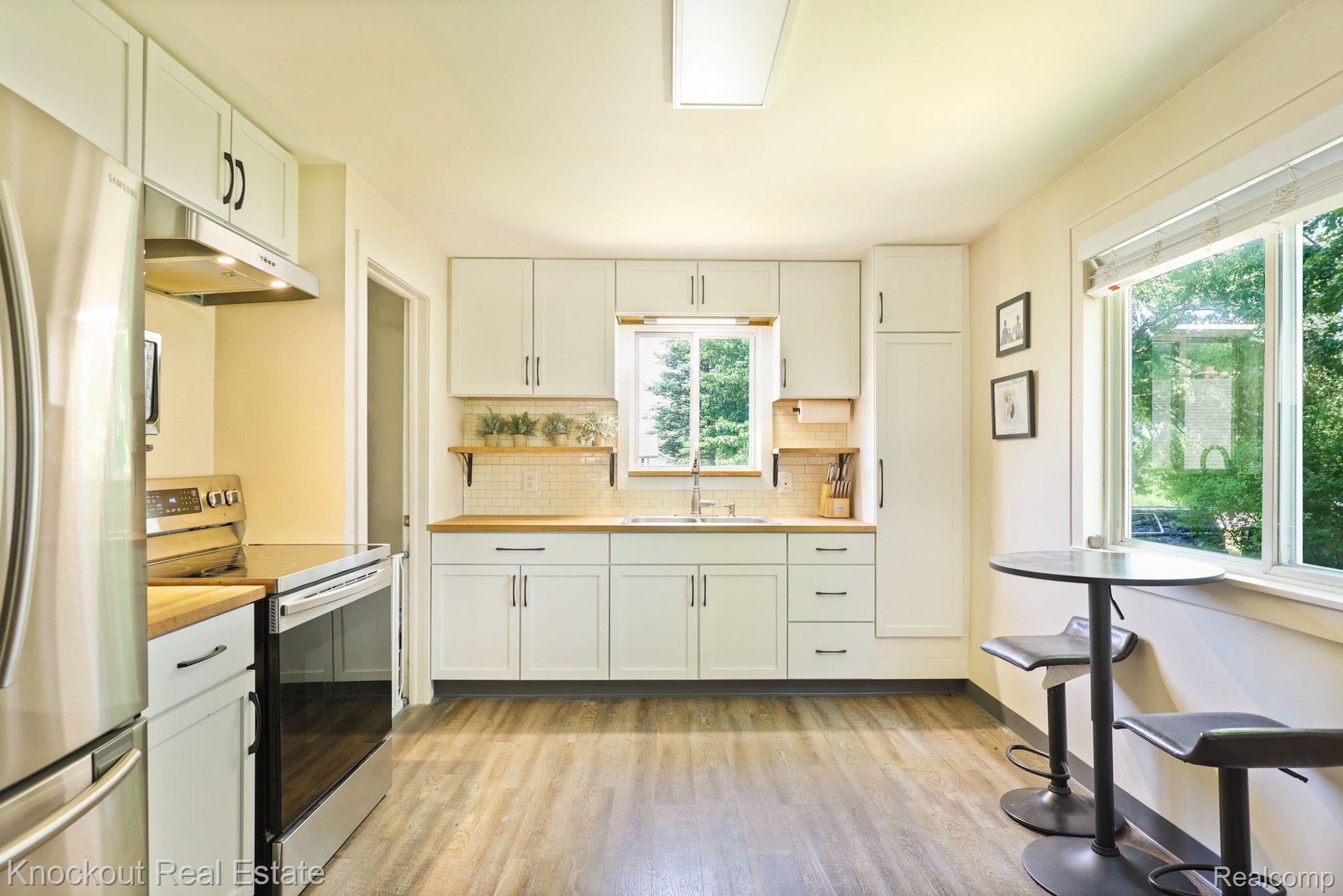 9478 Bray Road Millington, MI 48746 - Photo 12 of 39 Gallery Image 12