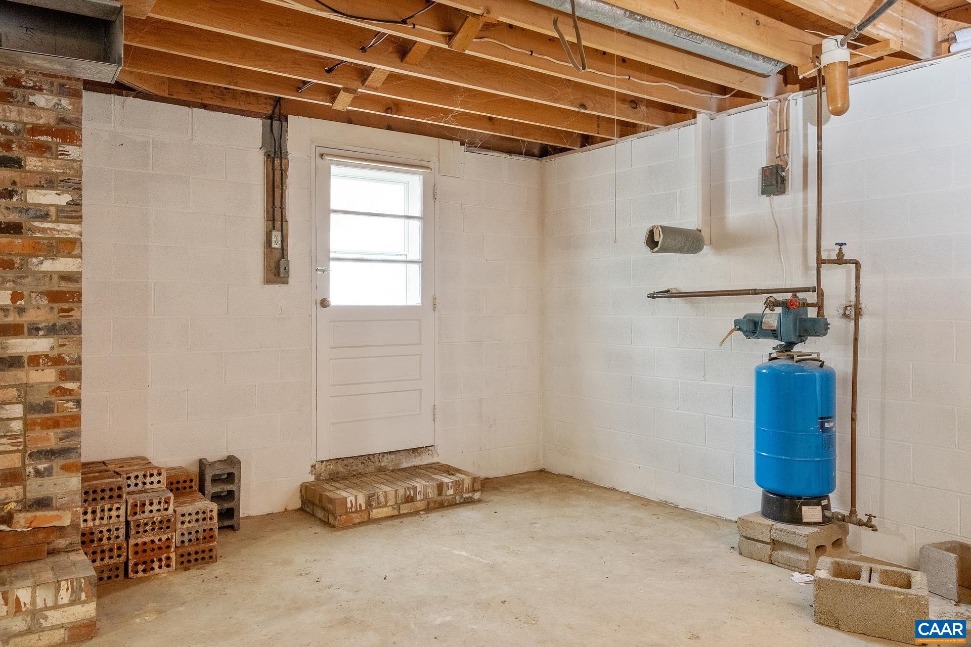 2119 Cold Springs Road Greenville, VA 24440 - Photo 19 of 24 Gallery Image 19