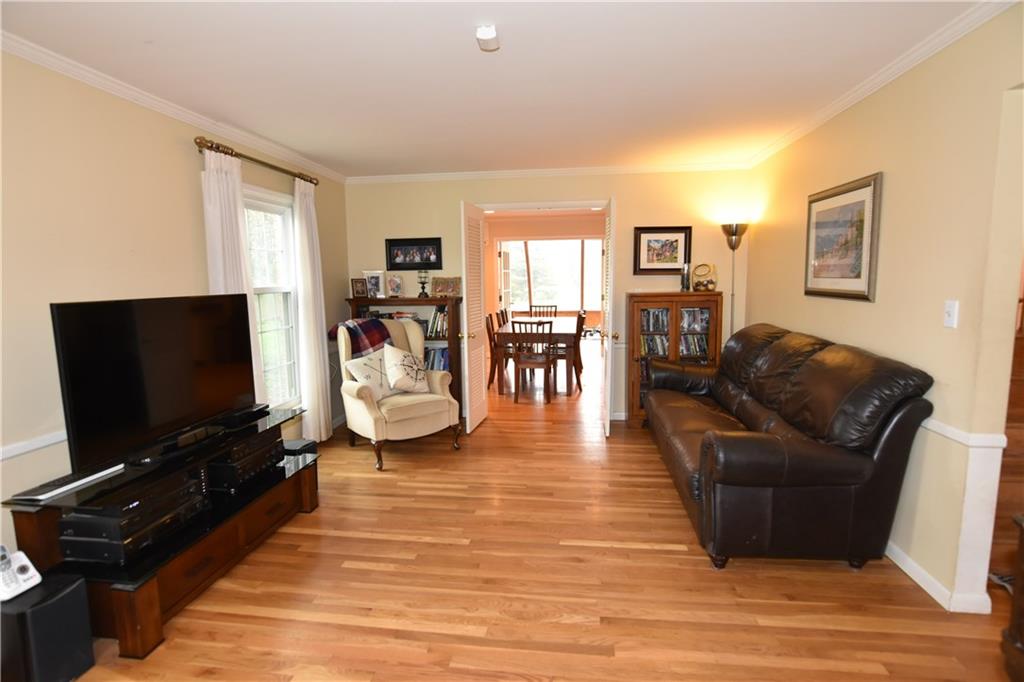 4030 North Riverside Drive Columbus, IN 47203 - Photo 6 of 26