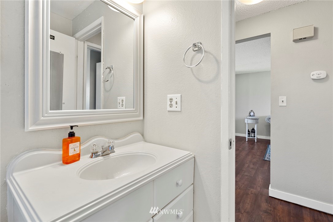 10693 District Line Road Burlington, WA 98233 - Photo 15 of 40 Gallery Image 15