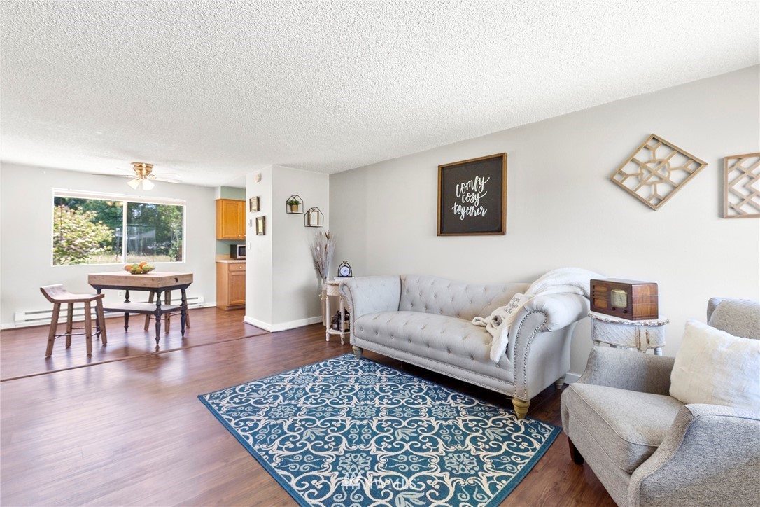 10693 District Line Road Burlington, WA 98233 - Photo 5 of 40 Gallery Image 5