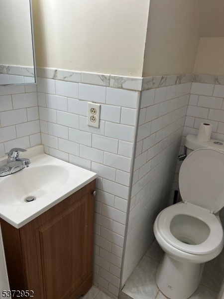 2253 Vauxhall Road Union, NJ 07083 - Photo 19 of 44