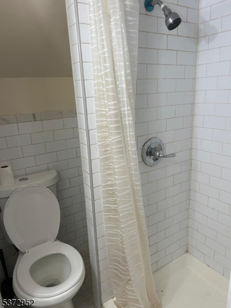 2253 Vauxhall Road Union, NJ 07083 - Photo 20 of 44