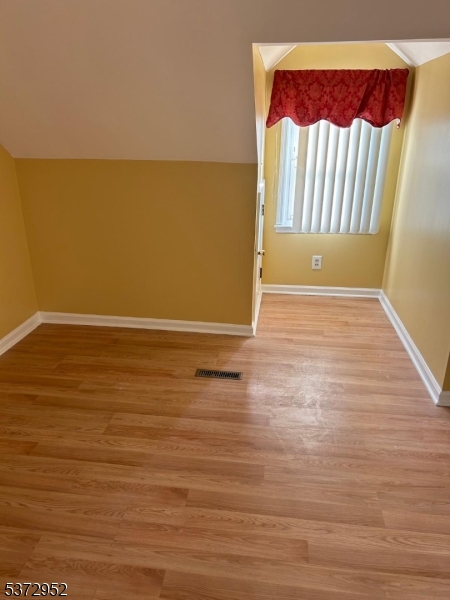 2253 Vauxhall Road Union, NJ 07083 - Photo 25 of 44