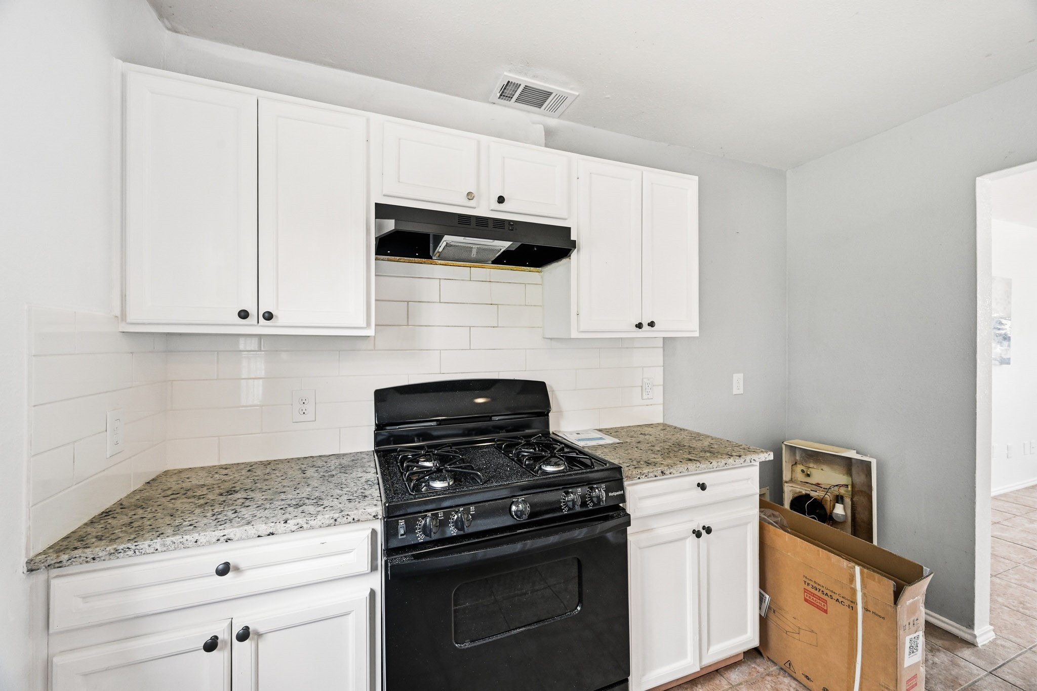 6206 Greenwick Lane Houston, TX 77085 - Photo 7 of 16