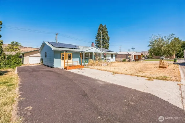 $250,000 | 1124 Camas Street, Coulee Dam, WA 99116